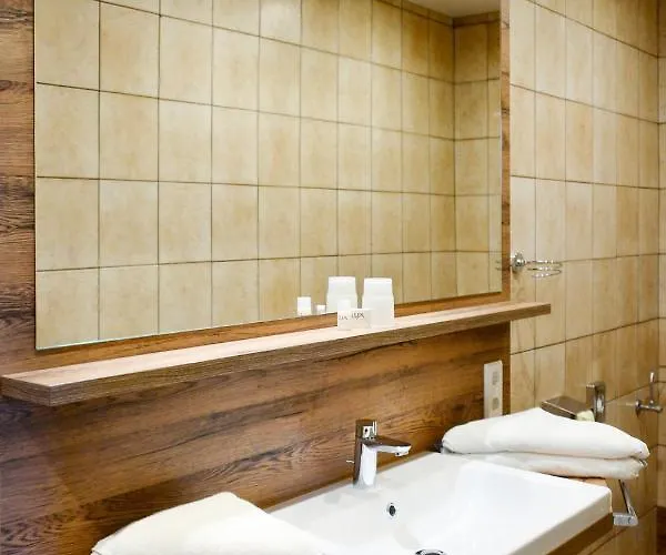 埃尔维拉弗瑞恩 酒店